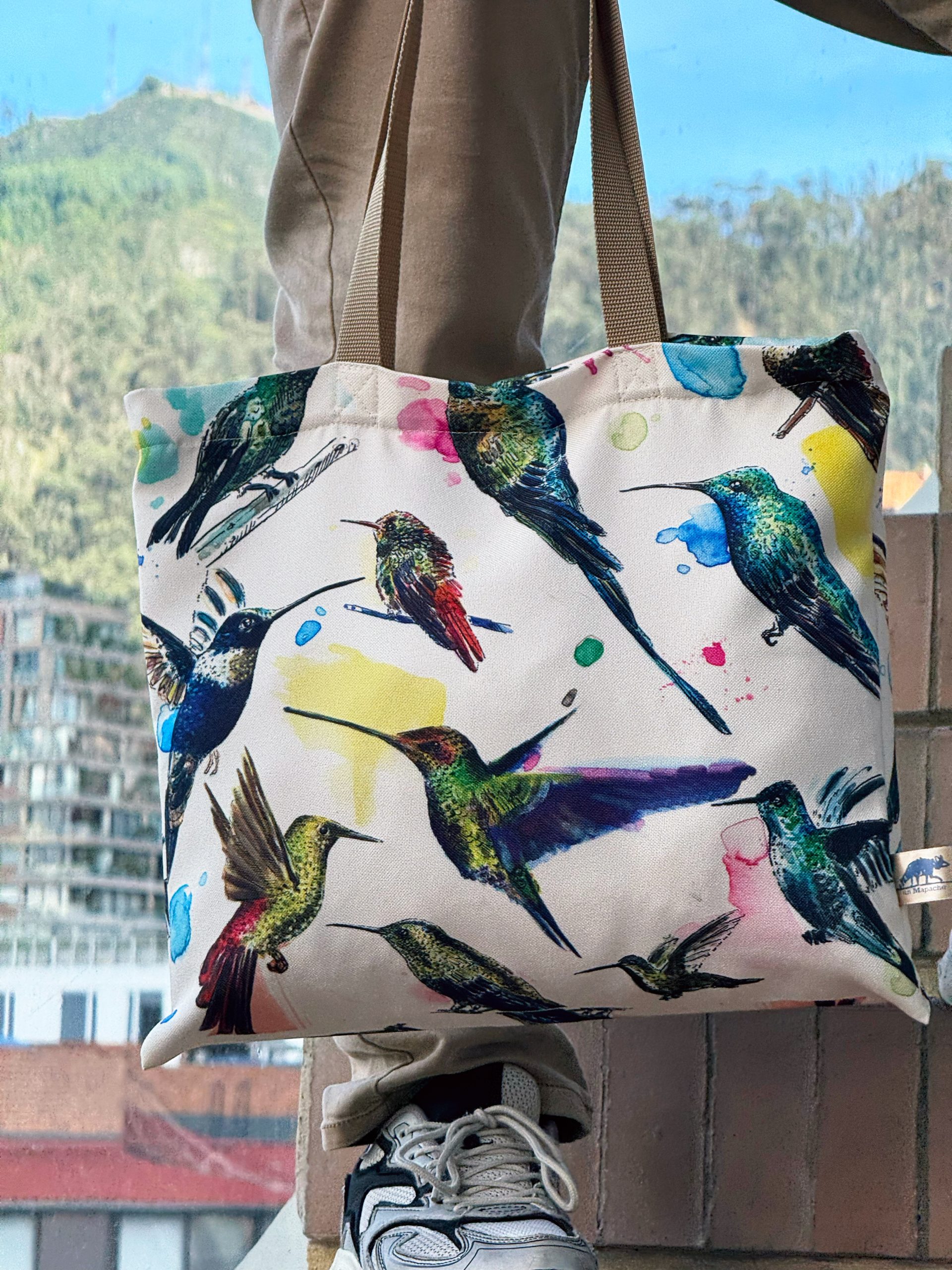 Tote Bag Ilustrada de Colibríes Cafeteros